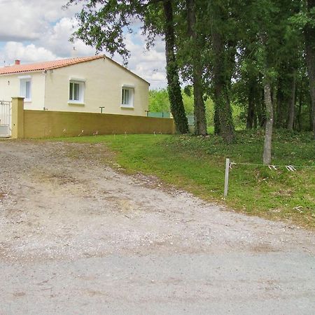 Appartement Charmant A Breuillet Avec Jardin Spacieux Εξωτερικό φωτογραφία