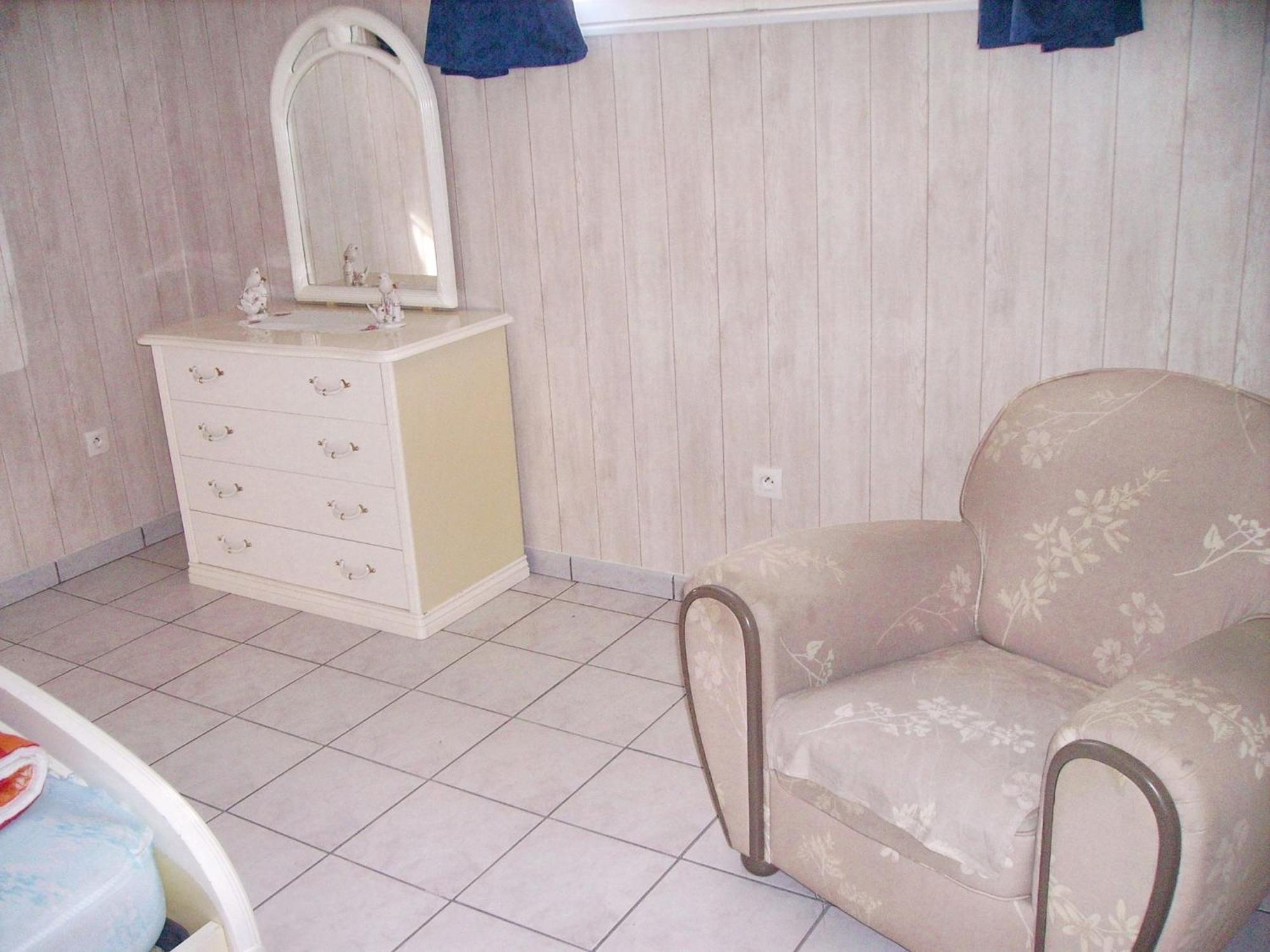 Appartement Charmant A Breuillet Avec Jardin Spacieux Εξωτερικό φωτογραφία